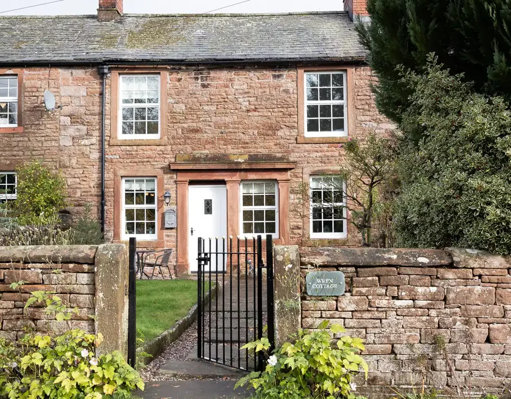 A cosy, traditional Cumbrian built red stone cottage